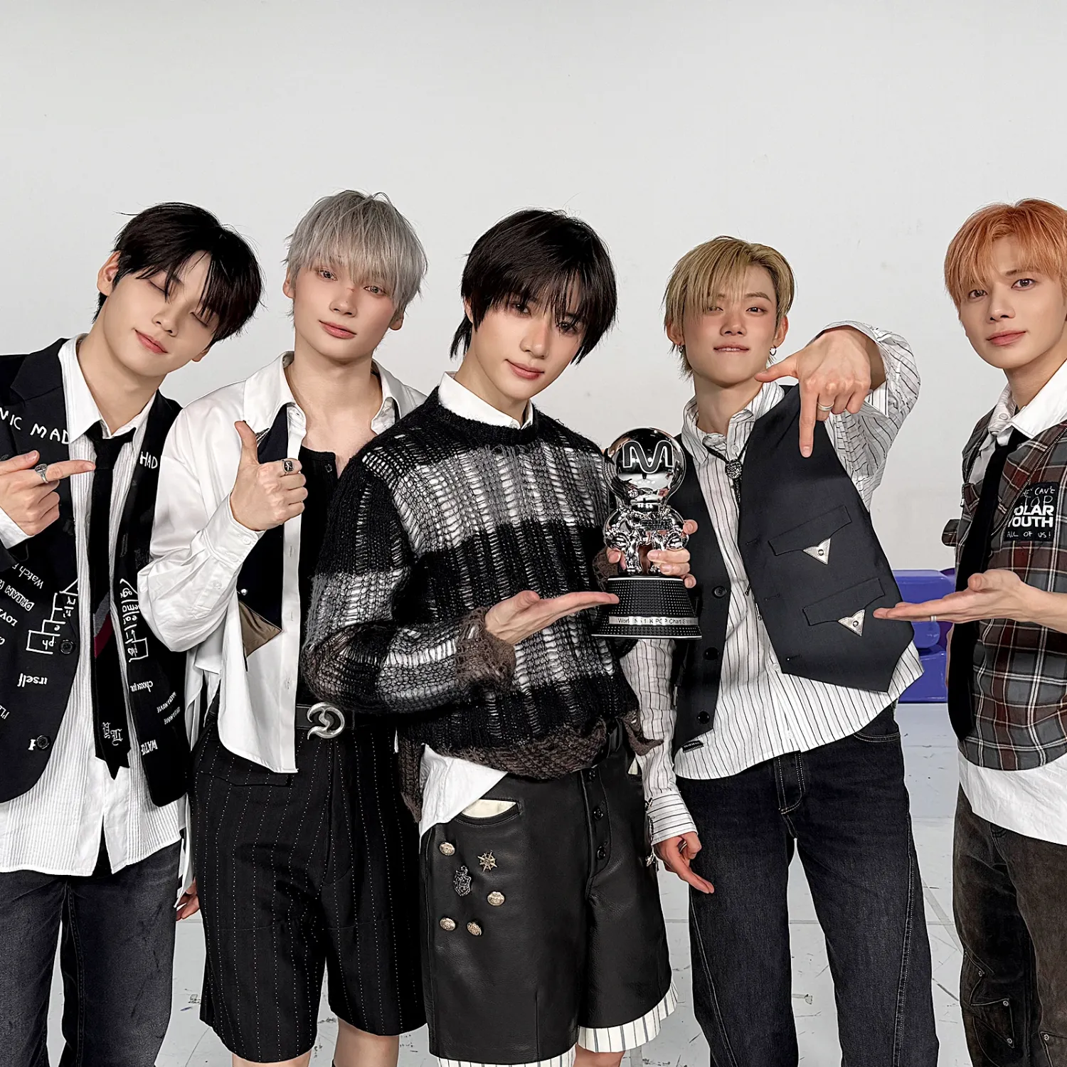 Momen yang diabadikan oleh penggemar TOMORROW X TOGETHER