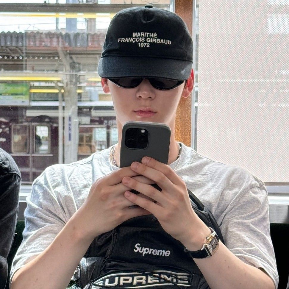 Recent activity shot of Hwang Minhyun
