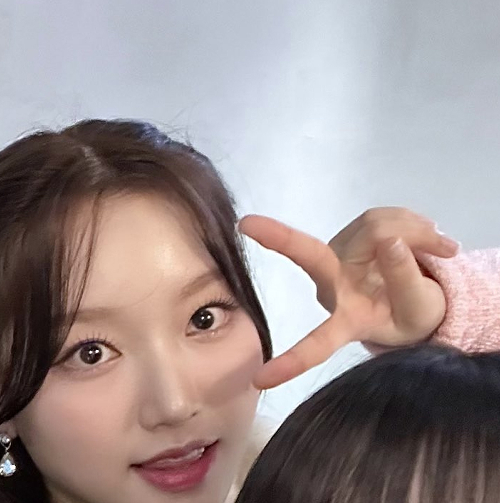 Behind-the-scenes cut of Loossemble