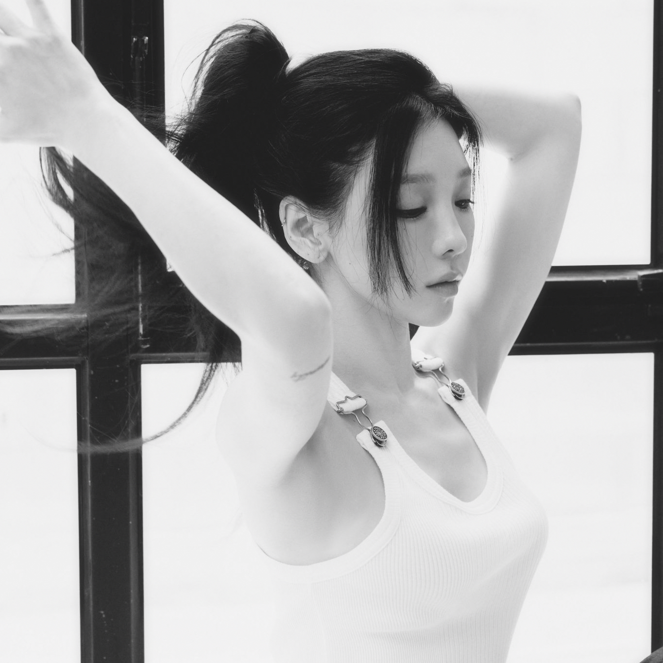 Foto aktivitas terbaru Taeyeon (Girls' Generation)