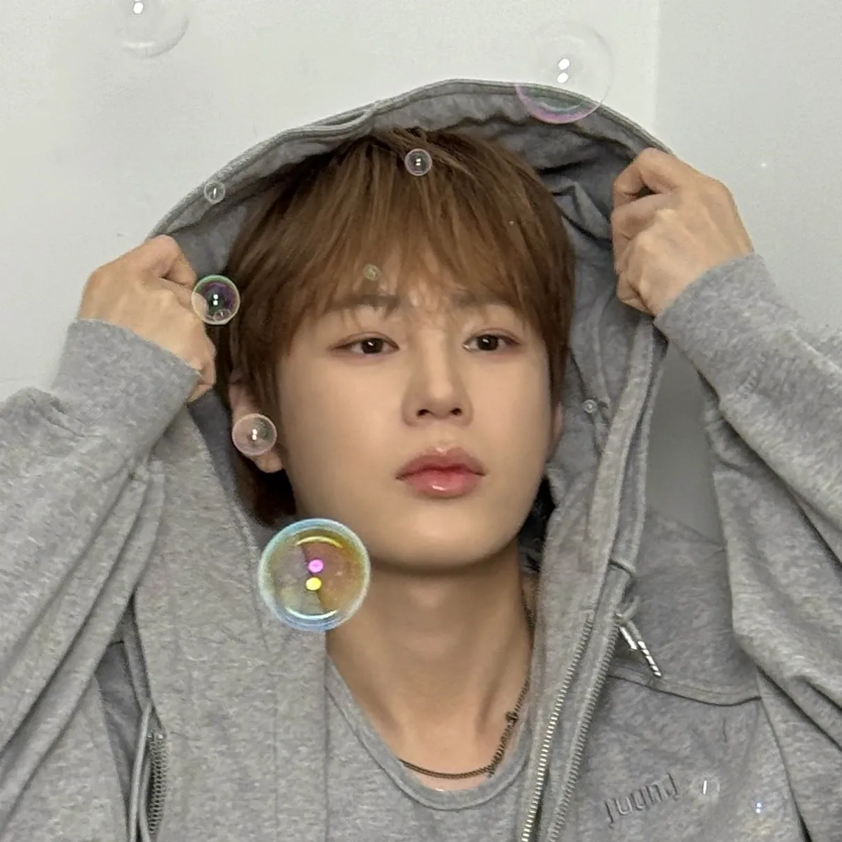 Potret di balik layar Ha Sungwoon