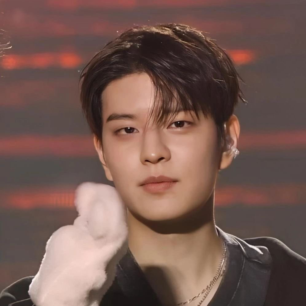 Potret di balik layar Seungmin (Stray Kids)