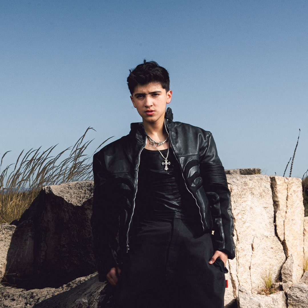 Behind-the-scenes cut of Kenneth (SANTOS BRAVOS)