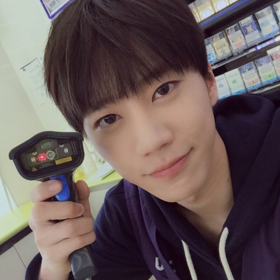 A moment captured by Lee Junyoung's fan