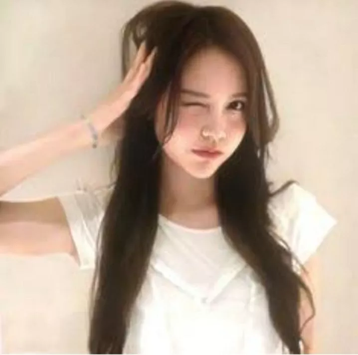 Momen yang diabadikan oleh penggemar Carmen (Hearts2Hearts)