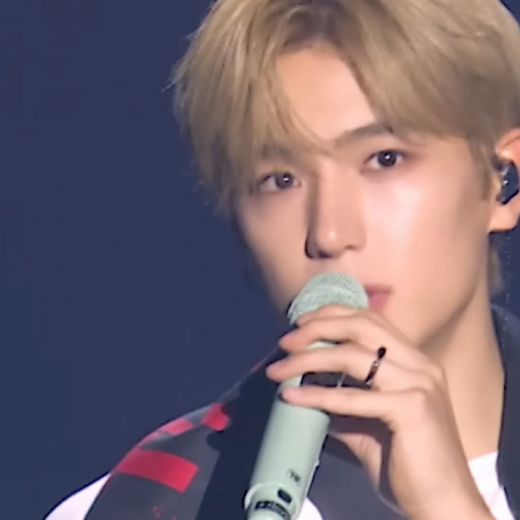 Behind-the-scenes cut of Hyunjae (THE BOYZ)