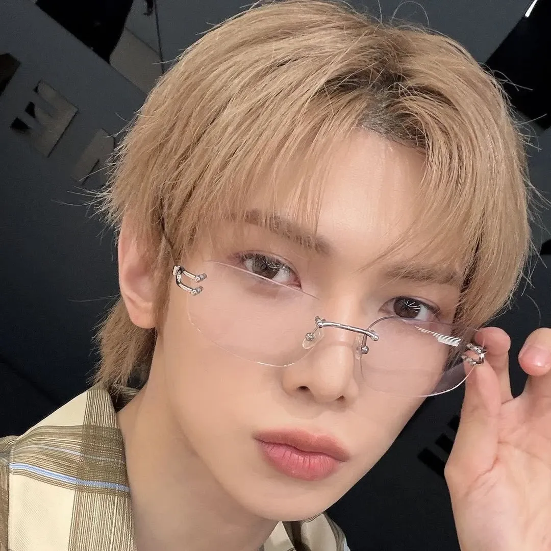 에이티즈의 비하인드 컷