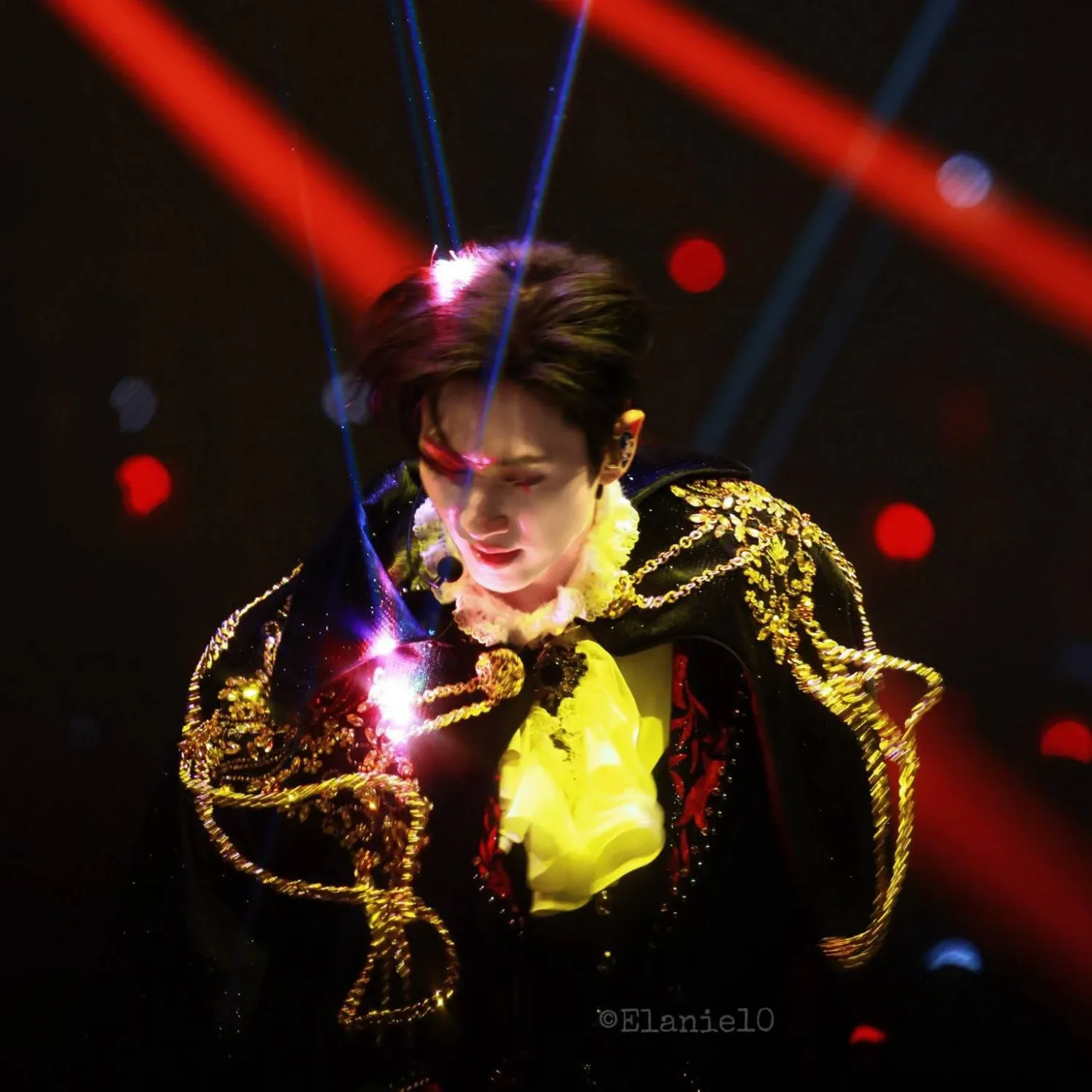 Behind-the-scenes cut of Eunhyuk (Super Junior)