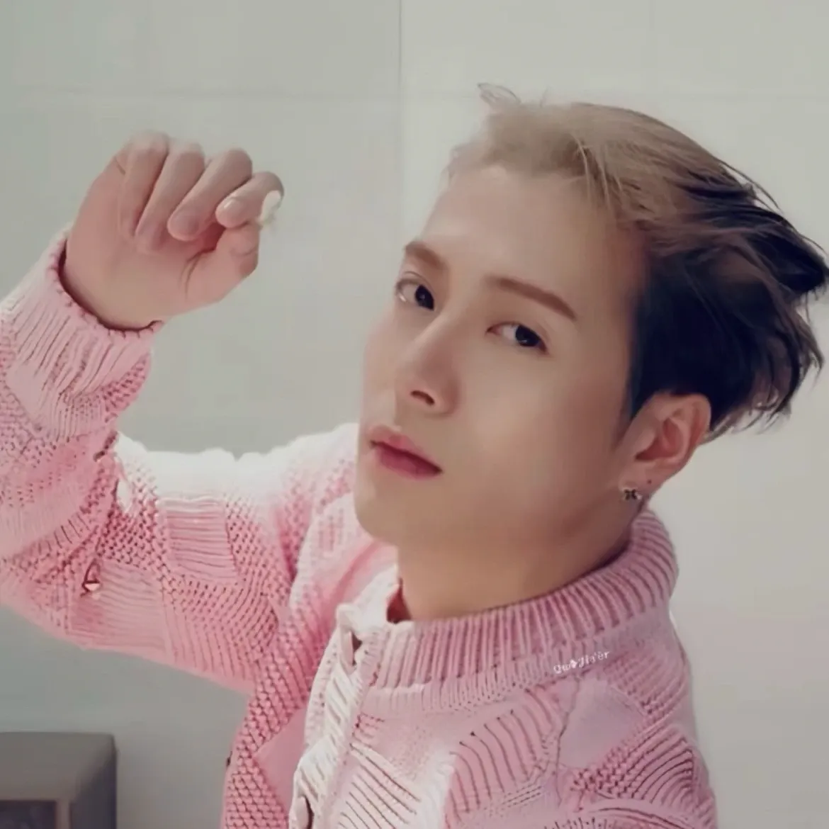 Behind-the-scenes cut of Jackson (GOT7)