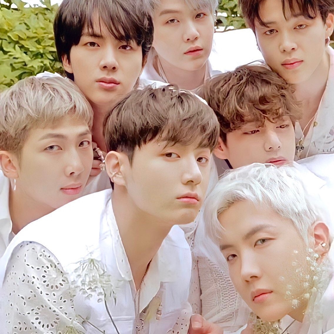 Behind-the-scenes cut of BTS