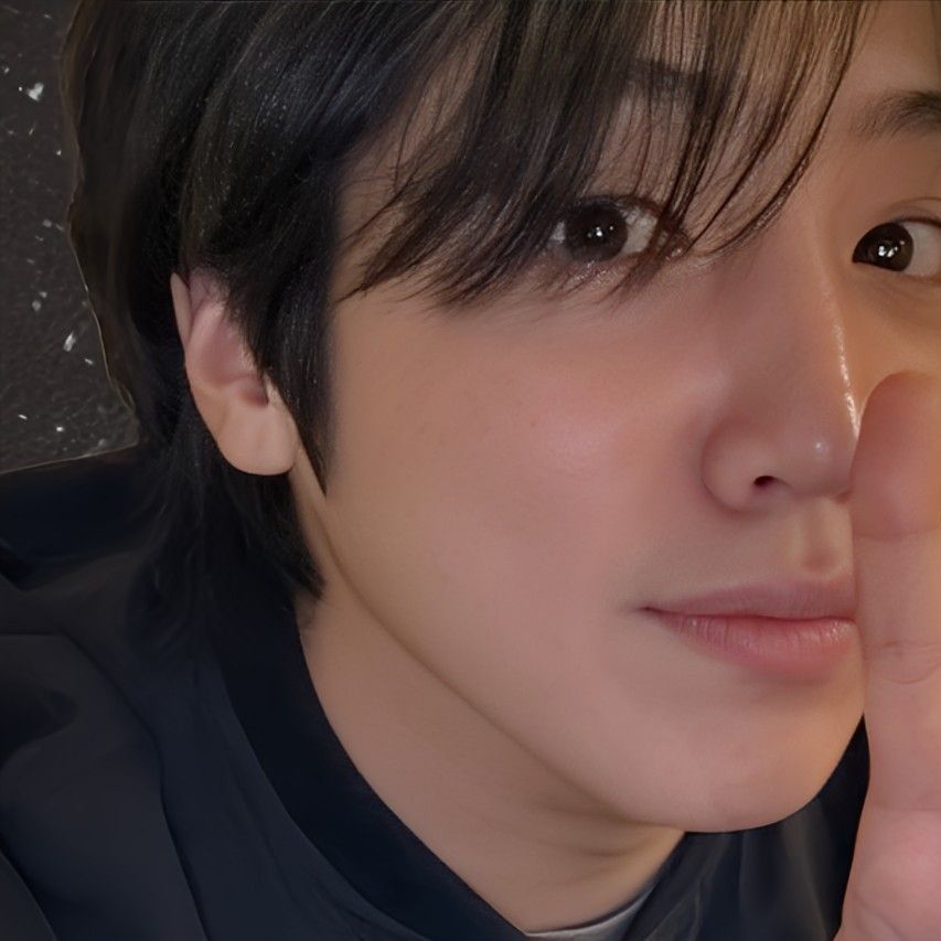 Latest photo of Wooseok (PENTAGON)