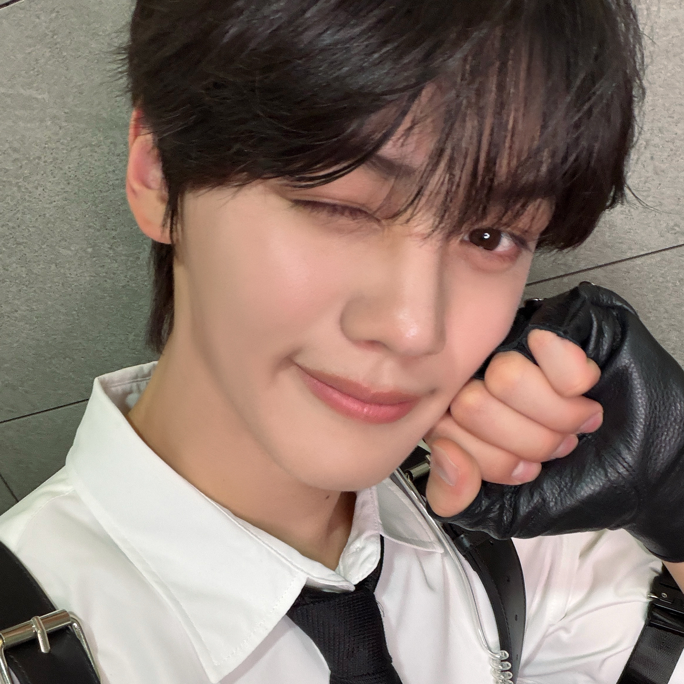 Latest photo of Kim Gyuvin (AND2BLE)