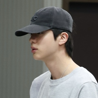 Foto terbaru Jin (BTS)