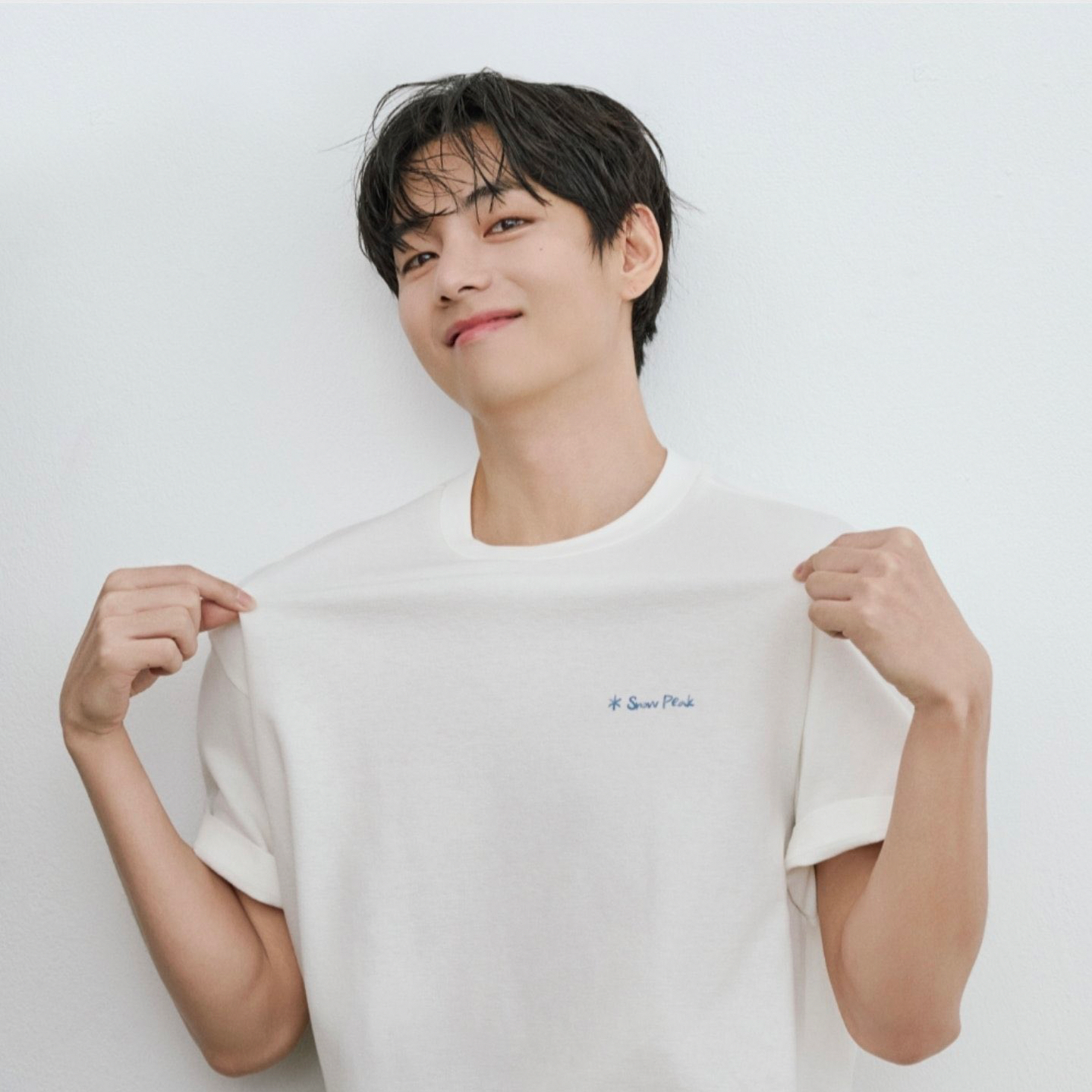 Recent activity shot of V (BTS)