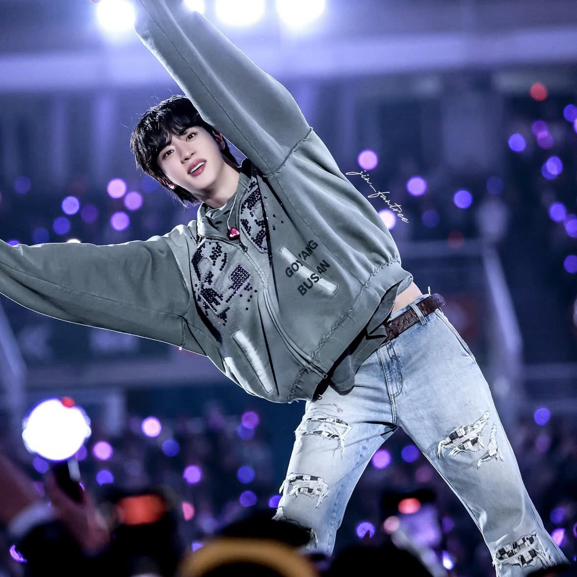 Potret di balik layar Jin (BTS)