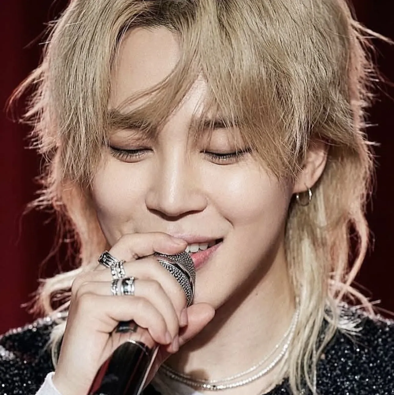 Foto aktivitas terbaru Jimin (BTS)