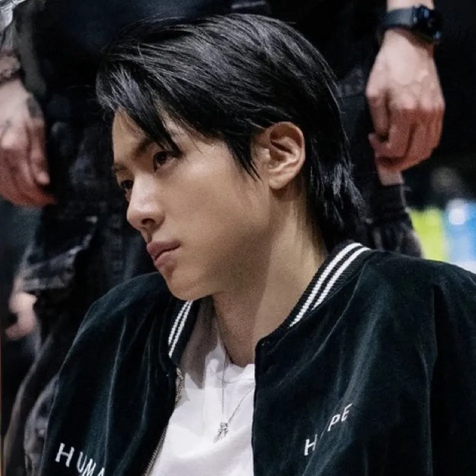 A moment captured by Jin (BTS)'s fan