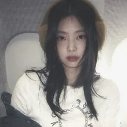 제니 (BLACKPINK)의 비하인드 컷