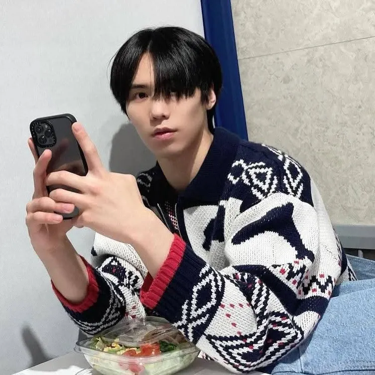 A moment captured by Rocky's fan