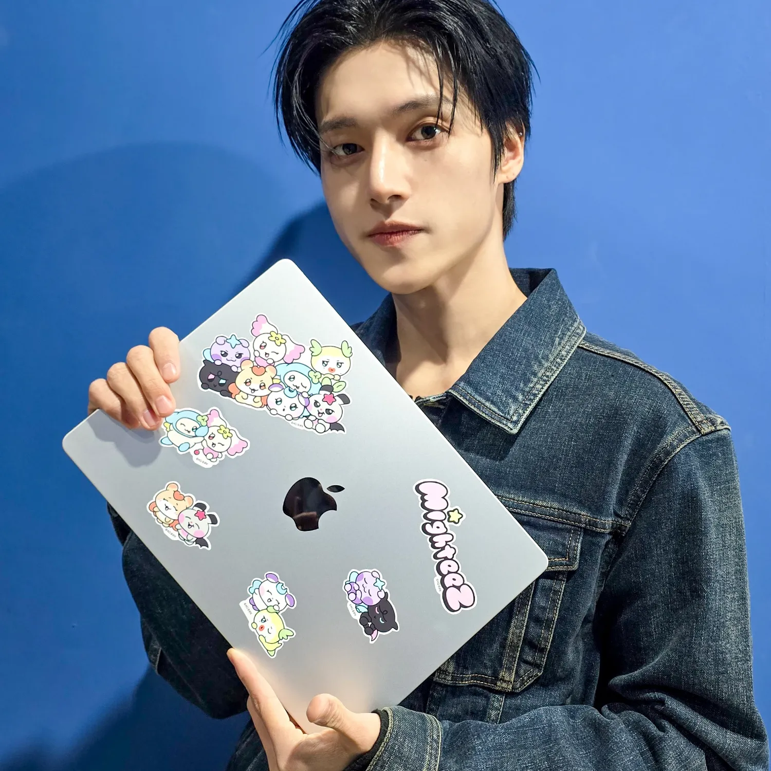 에이티즈의 비하인드 컷