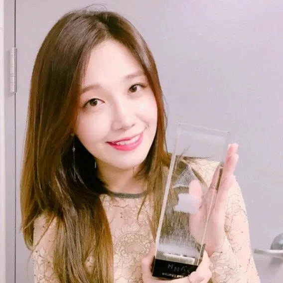 A moment captured by Jeong Eunji (Apink)'s fan
