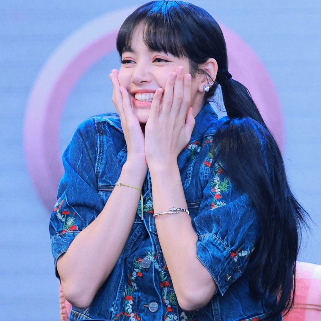 리사 (BLACKPINK) 최근 활동샷