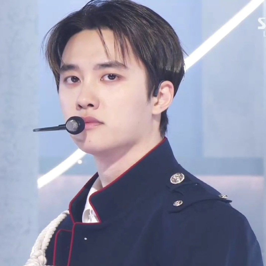 D.O. (EXO)粉絲拍下的瞬間