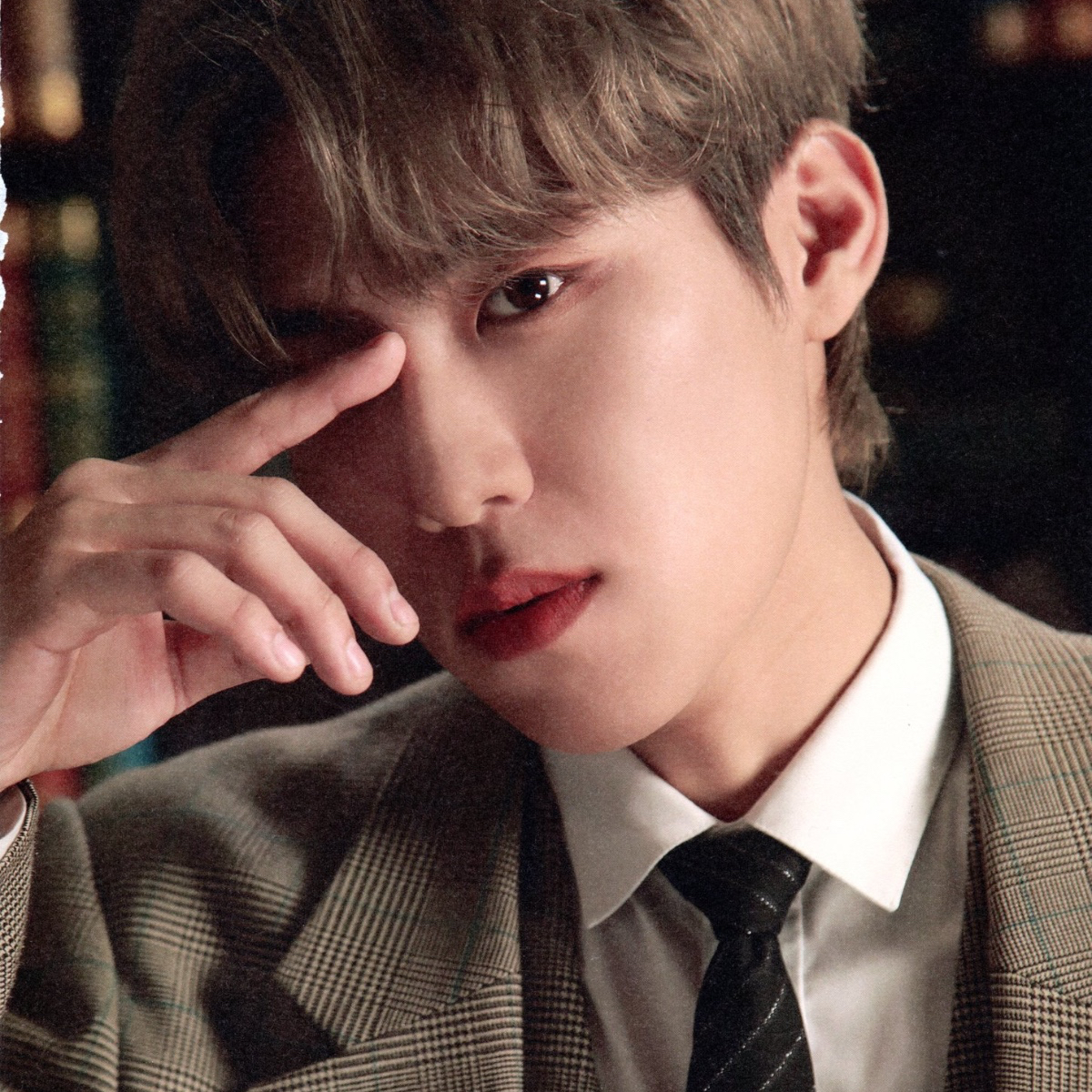 A moment captured by Park Woojin (AB6IX)'s fan