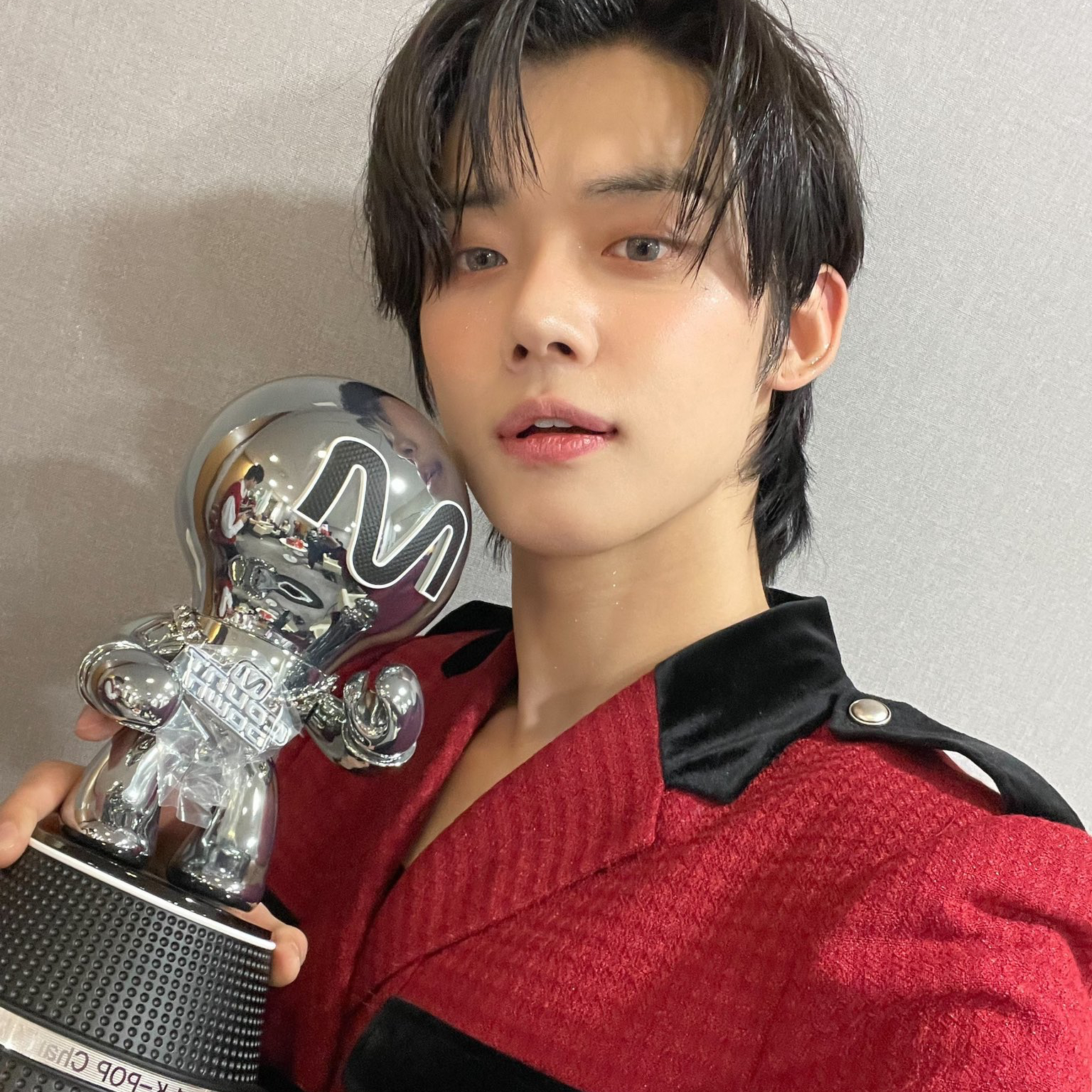 然竣 (TOMORROW X TOGETHER)的最新活动照片