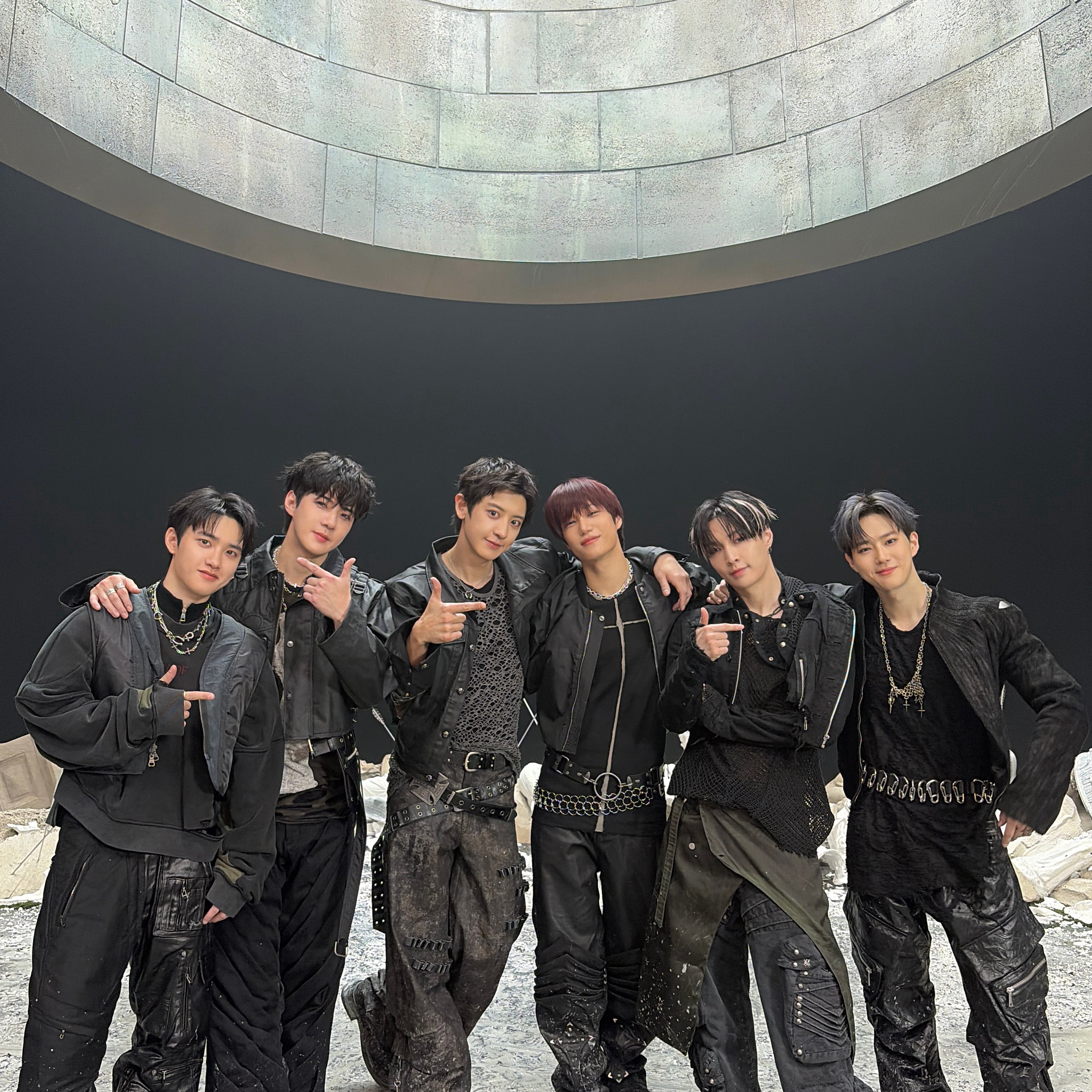 A moment captured by Lay (EXO)'s fan