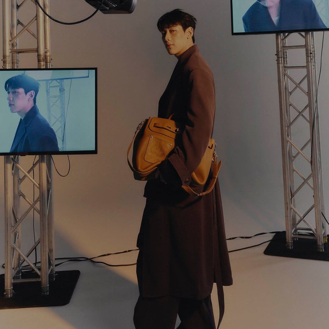 Latest photo of Bambam (GOT7)