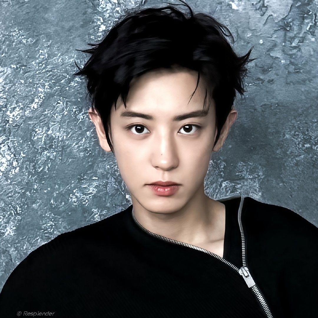 Foto aktivitas terbaru Chanyeol (EXO)