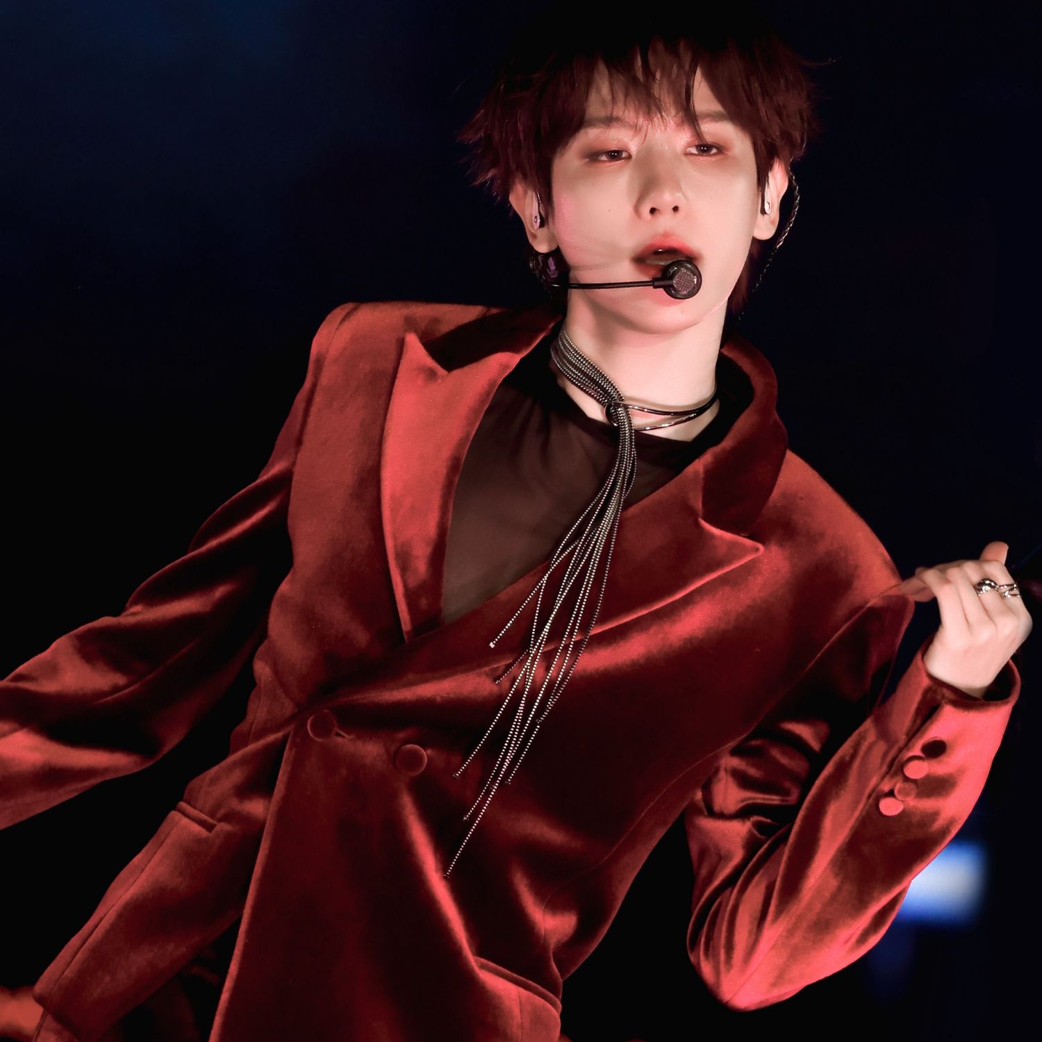 백현 (EXO)의 최신 사진