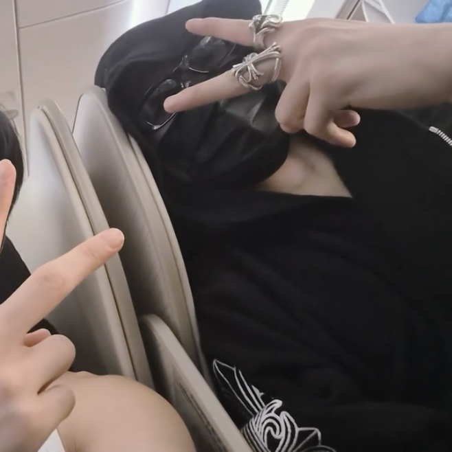 Momen yang diabadikan oleh penggemar NI-KI (ENHYPEN)