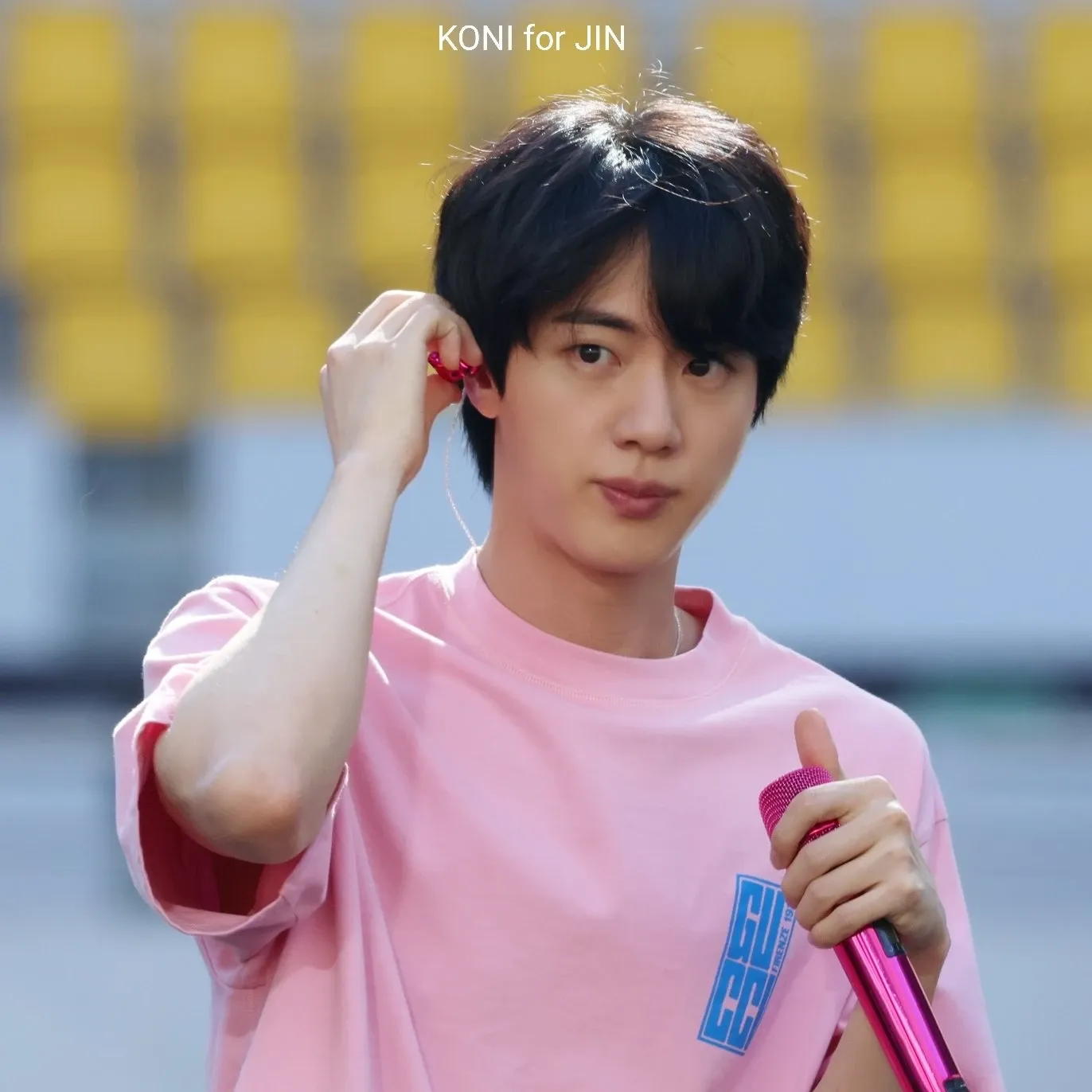 Foto aktivitas terbaru Jin (BTS)