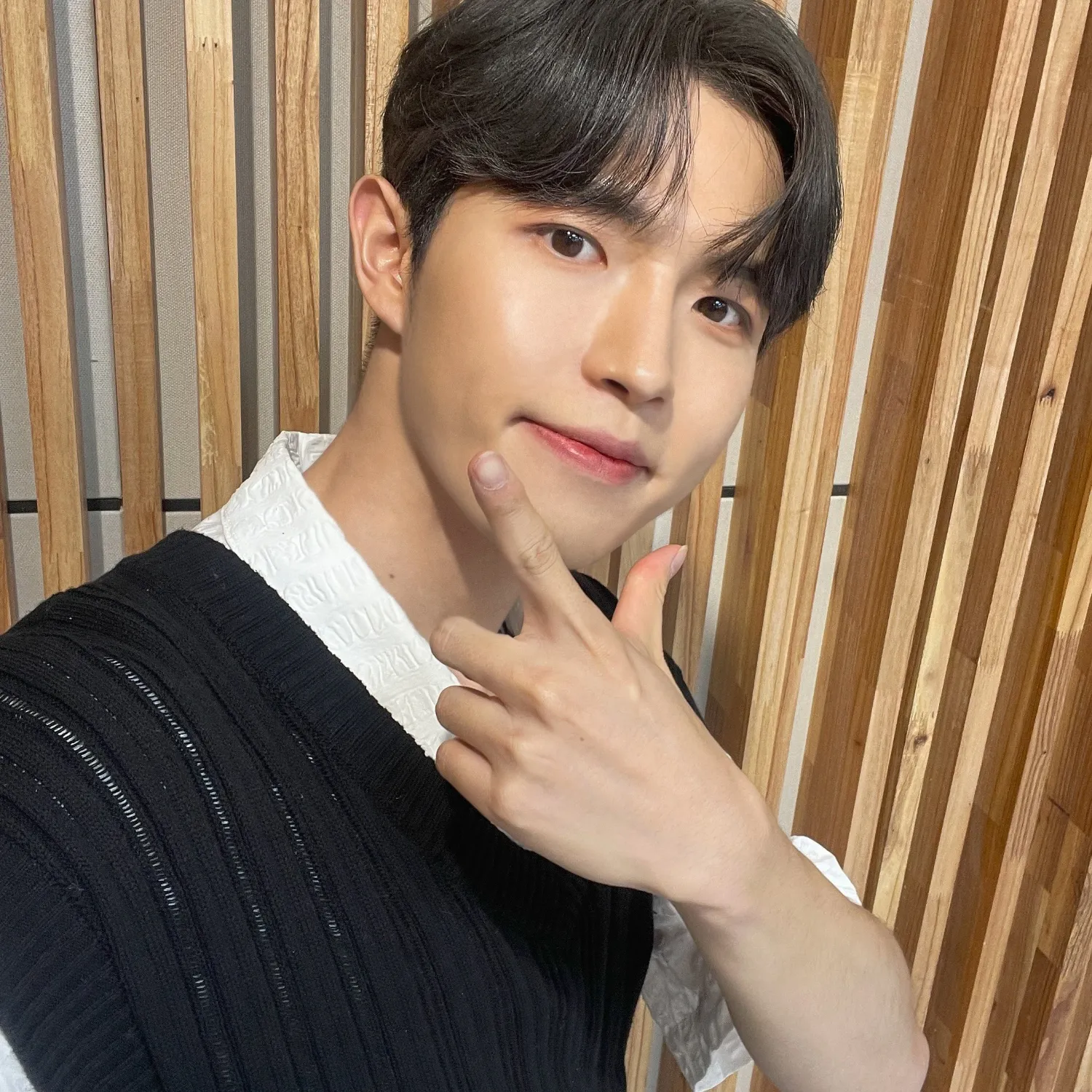 A moment captured by Kim Jaehwan's fan