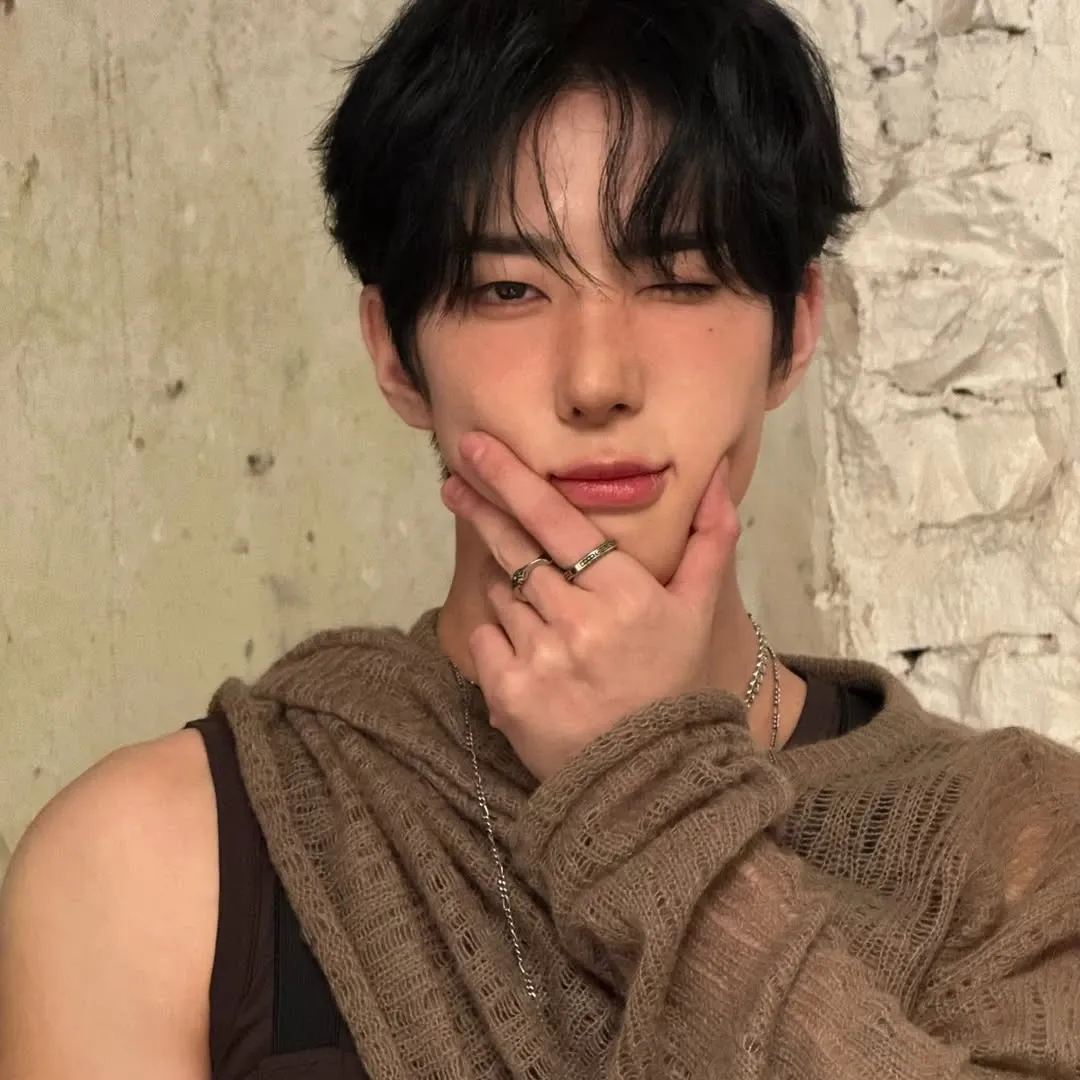 Recent activity shot of Yoon Jongwoo