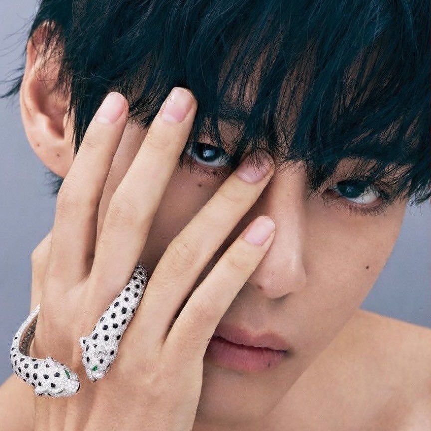 뷔 (방탄소년단)의 비하인드 컷