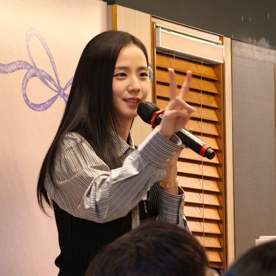 BLACKPINK의 비하인드 컷