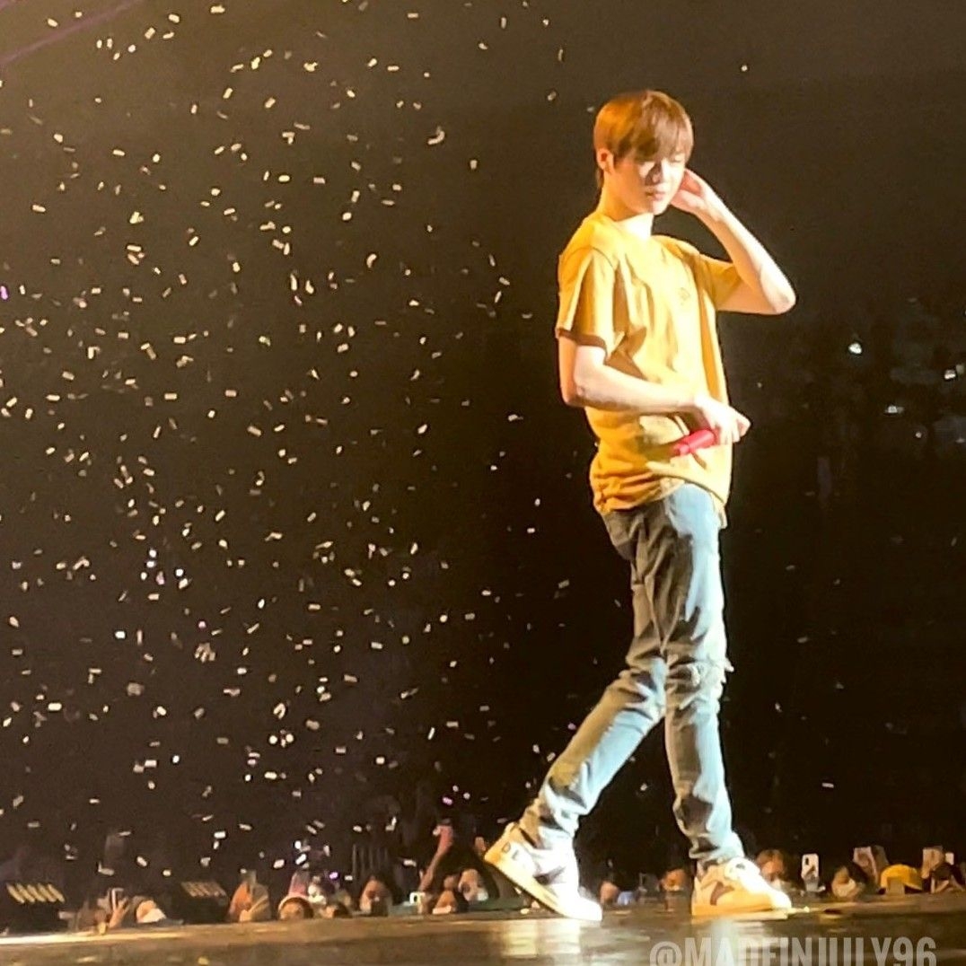 강다니엘 최근 활동샷