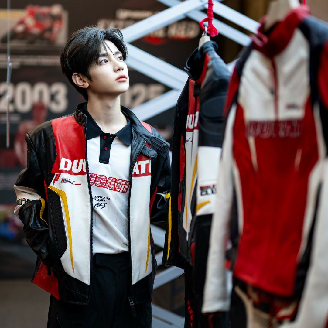 Latest photo of Zhang Hao (ZEROBASEONE)