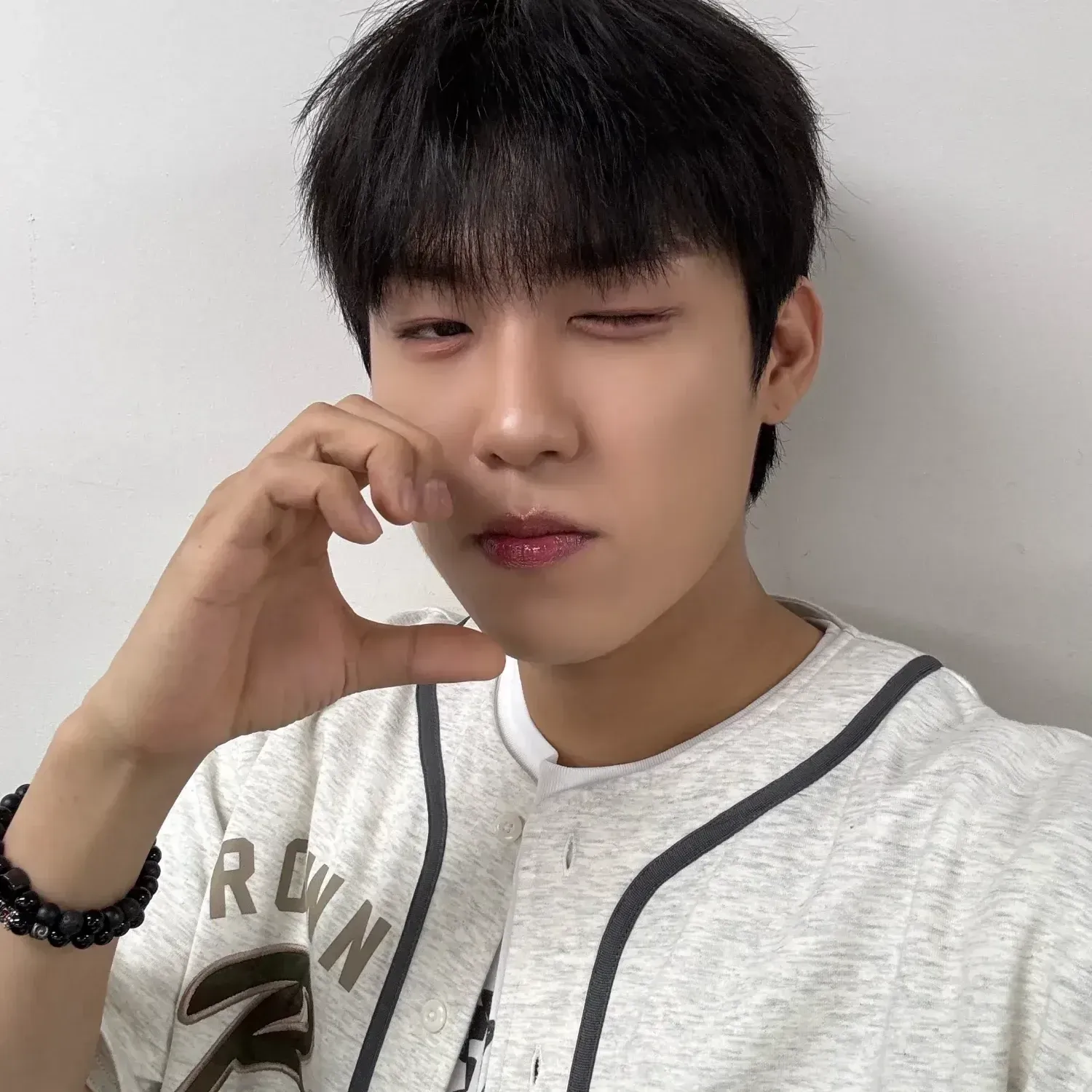 Potret di balik layar Park Woojin (AB6IX)