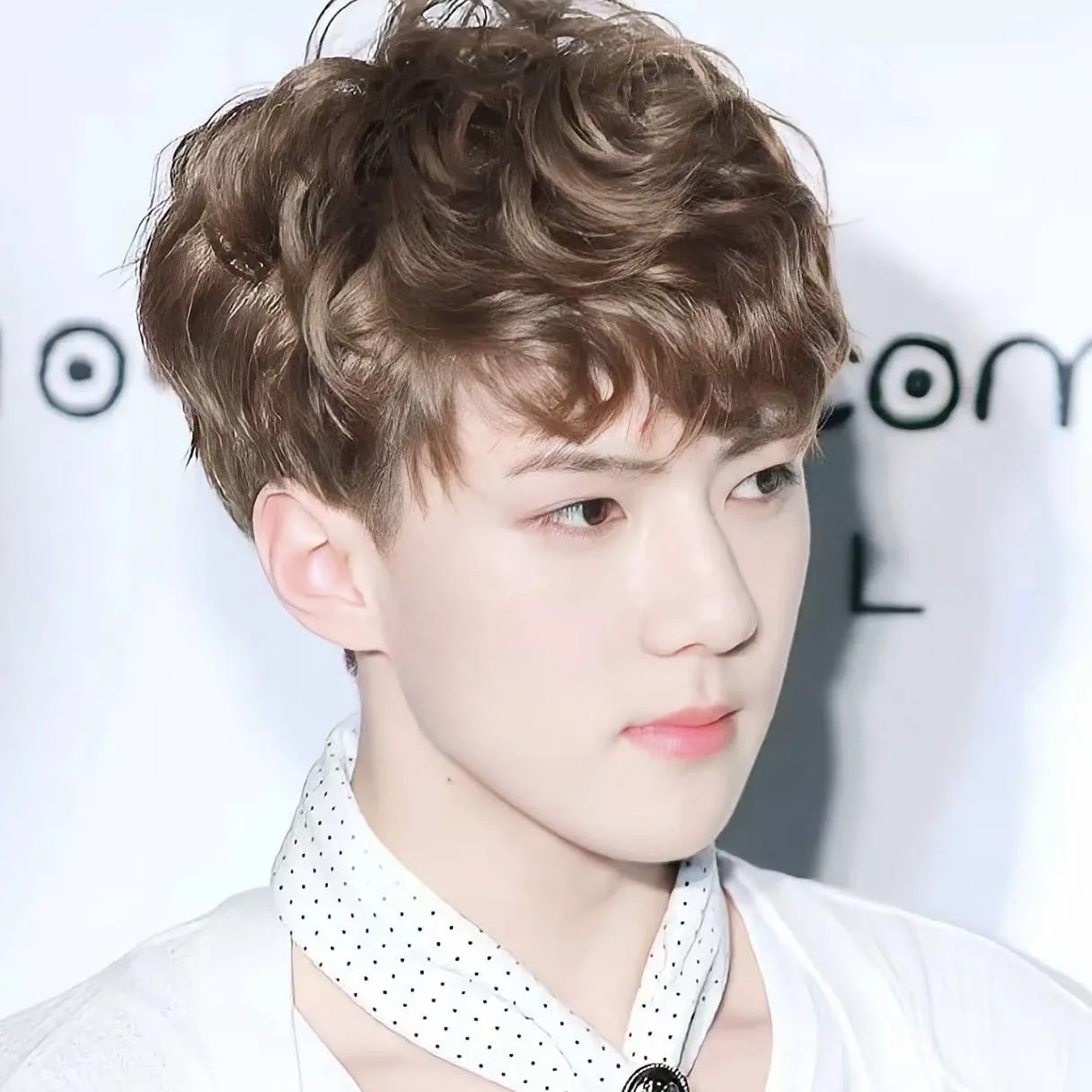 세훈 (EXO)의 최신 사진