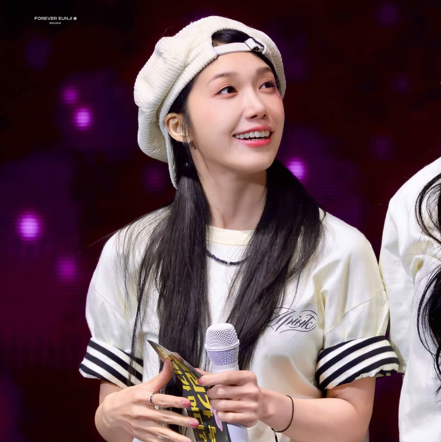 A moment captured by Jeong Eunji (Apink)'s fan