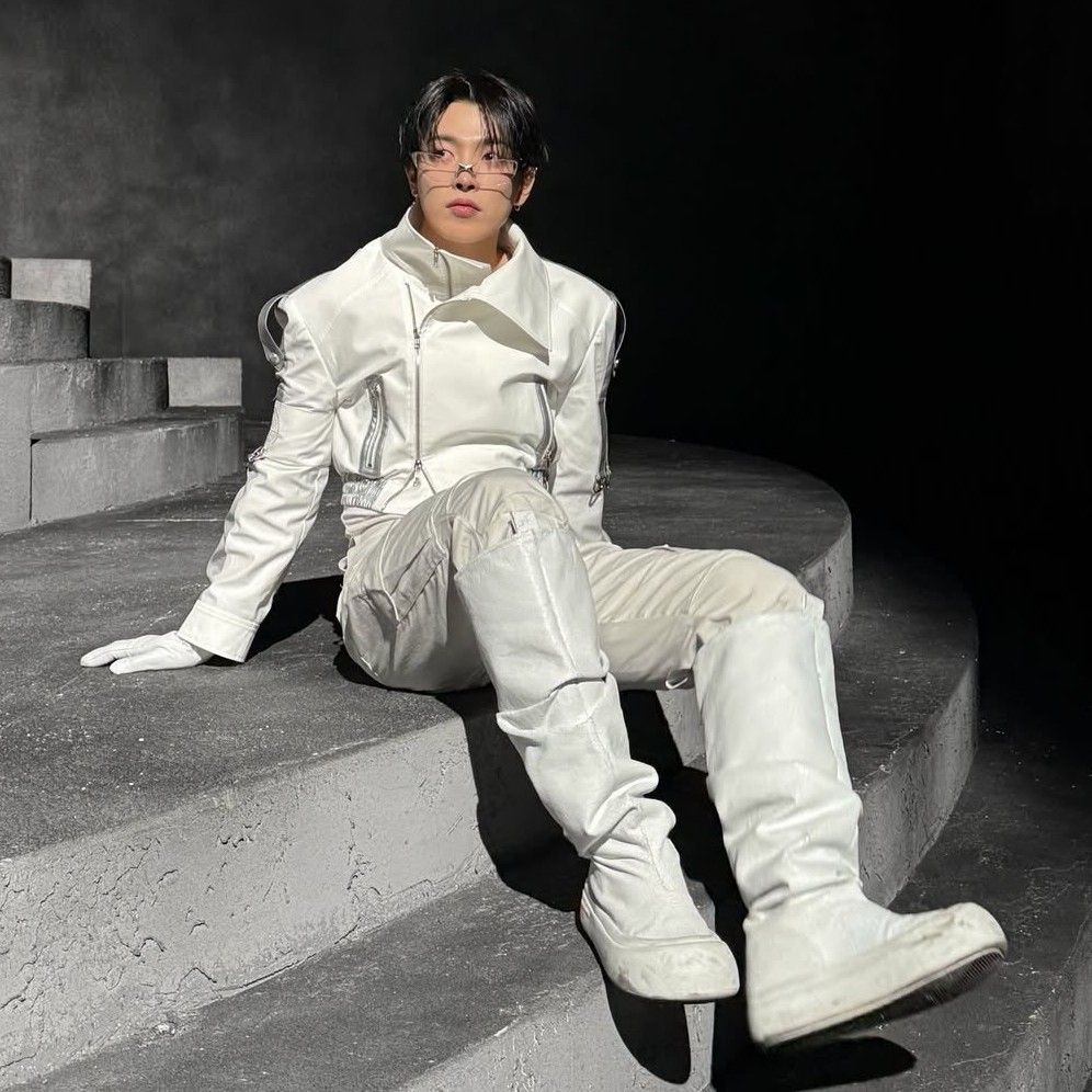 Behind-the-scenes cut of ATEEZ