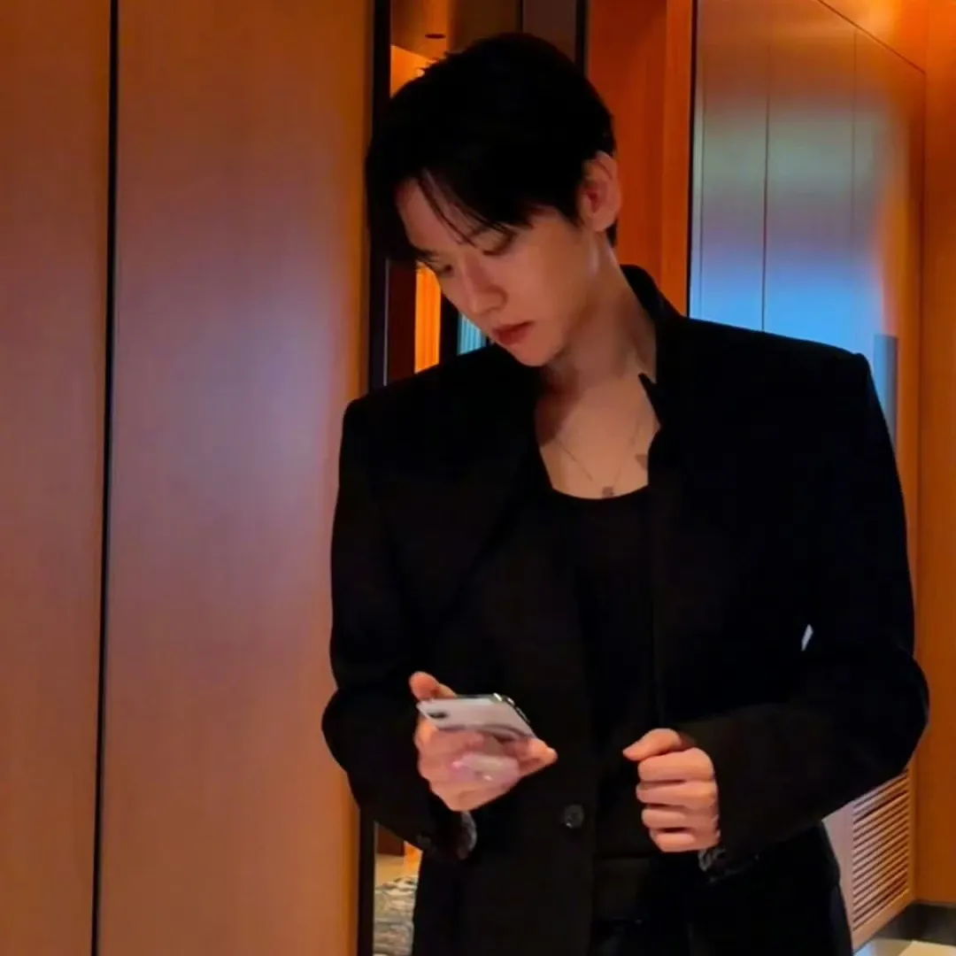 伯賢 (EXO)粉絲拍下的瞬間