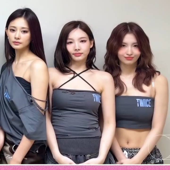 A moment captured by Momo (TWICE)'s fan