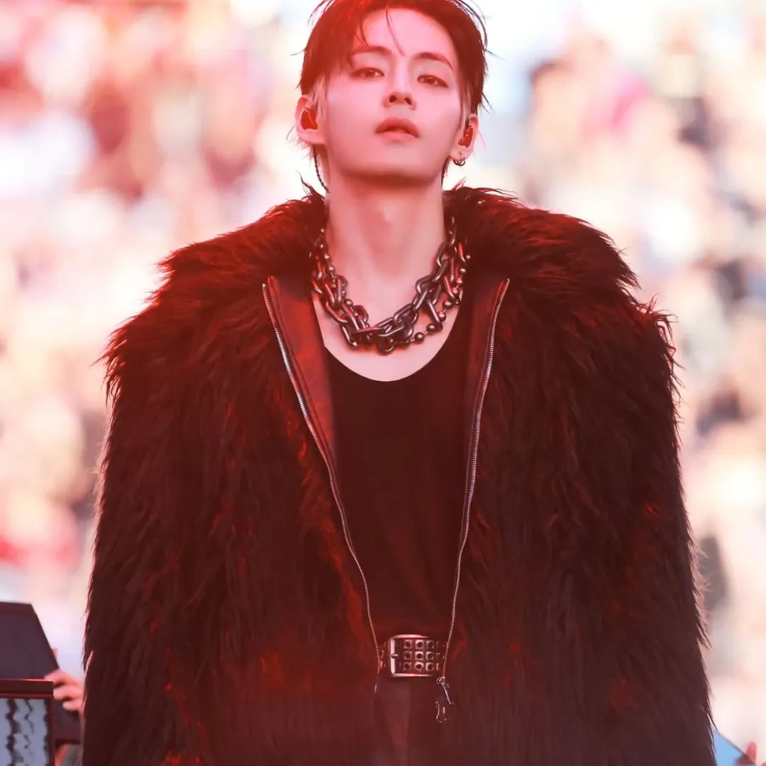 A moment captured by V (BTS)'s fan