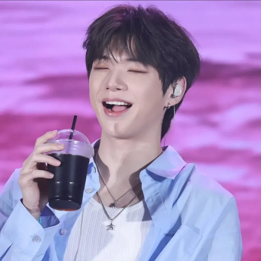 Latest photo of Kang Daniel
