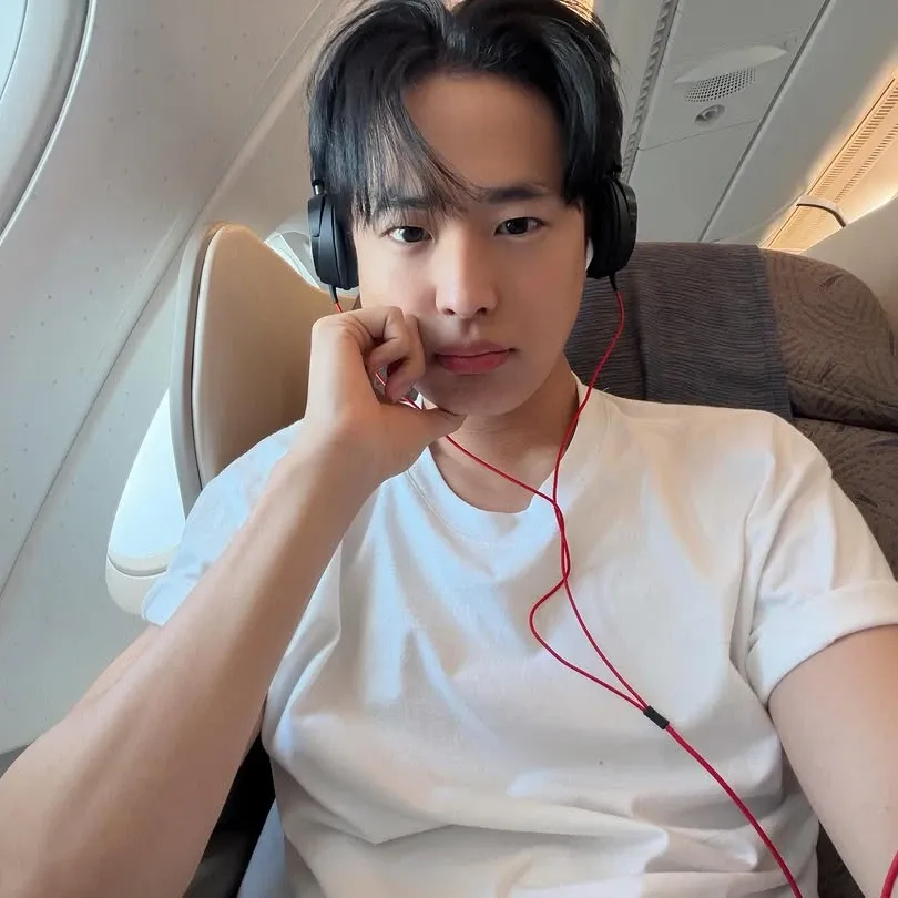 Latest photo of Choi Byungchan